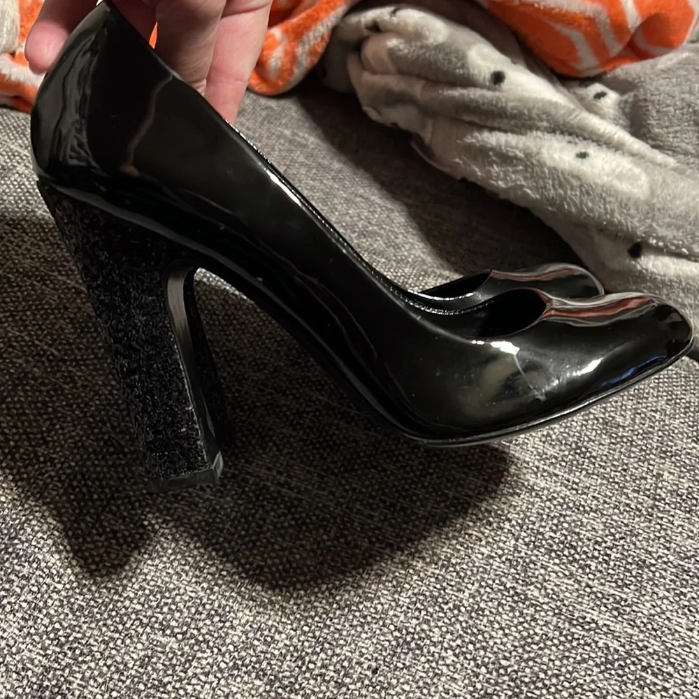 🎉 HP 🎉 Tory Burch Colin patent heels